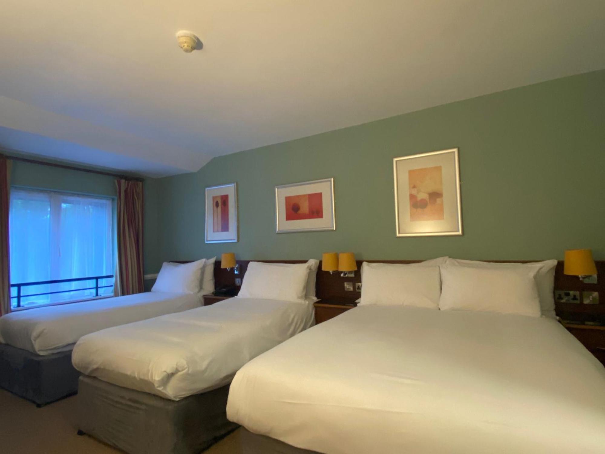 Killarney Court Hotel Bagian luar foto