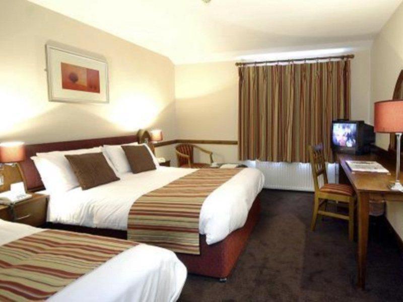 Killarney Court Hotel Bagian luar foto