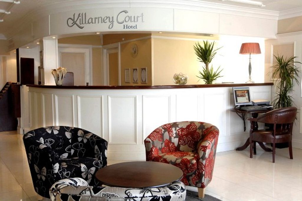 Killarney Court Hotel Bagian luar foto