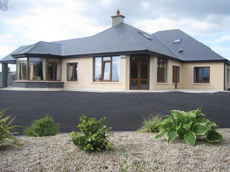 Killarney Court Hotel Bagian luar foto